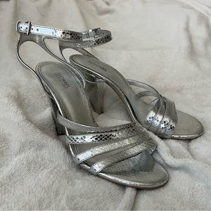 Michael Kors Kimmy Sandal